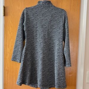 SpiritHoods Black and Gray Patterned Top